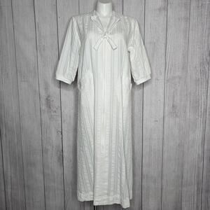 Vintage Flo Weinberg White Textured Cotton Zip Front Nightgown, sz Large